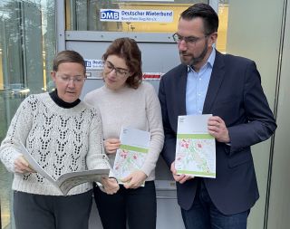 Neuer Mietspiegel 1. Dezember 2024
© Deutscher Mieterbund Bonn/Rhein-Sieg/Ahr e.V. Neuer Mietspiegel 1. Dezember 2024
© Deutscher Mieterbund Bonn/Rhein-Sieg/Ahr e.V.